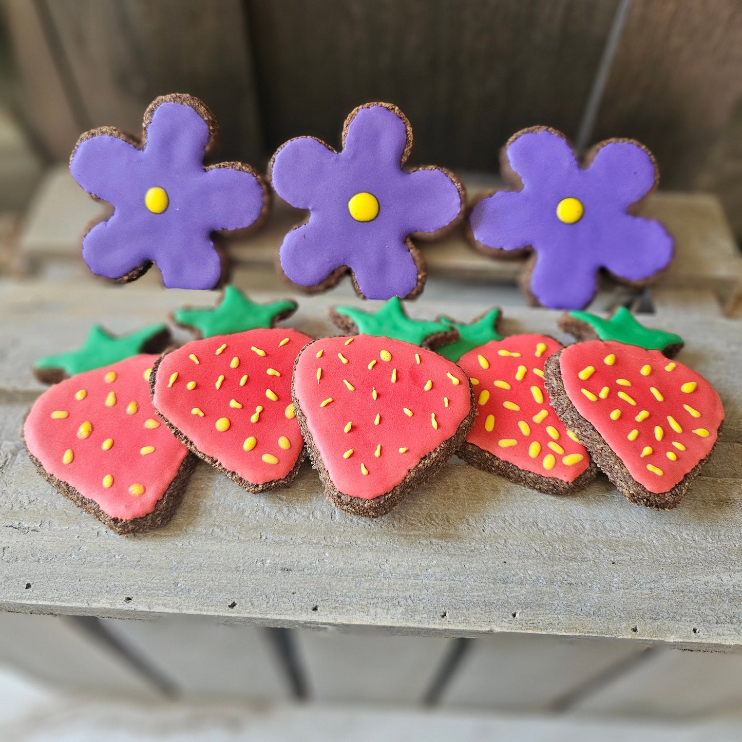 Custom decorated horse cookies in various designs