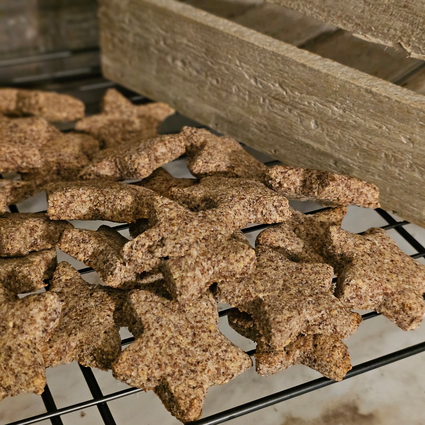 Healthy hydrating horse treats for performance horses
